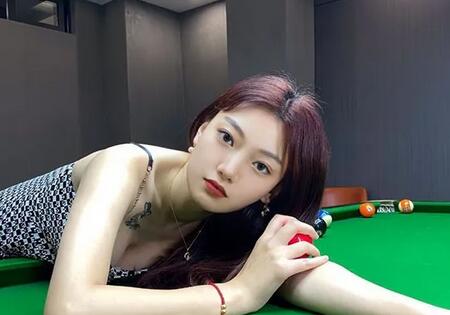 2023最新【重磅强推】河北窈窕身材美人妻-张晓雅 与老公日常打炮性爱玩乐自拍流出 完整版 长得既漂亮又骚的 可不多见