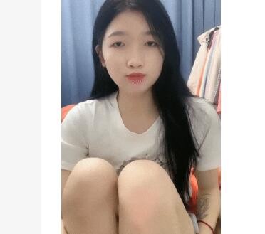 ♈ ♈ ♈四川成都，单眼皮，清纯小美女！【小甜宝】极品粉嫩一线天，揉搓奶子和逼逼的时候还有几分害羞♈ ♈ ♈