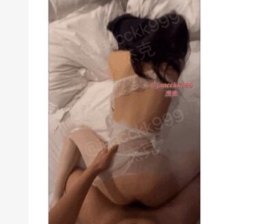 【极品❤️性爱流出】约炮大神『JOJO』原创性爱私拍❤️约炮芭蕾舞学妹 大一尖叫生 长腿实习空姐篇