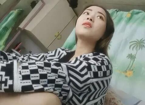 ♈ ♈ ♈街头的美女，捡到宝，【都说要校服】，偷拍嫖娼，连续照顾生意，佳人难得不能错过，干爽了才行