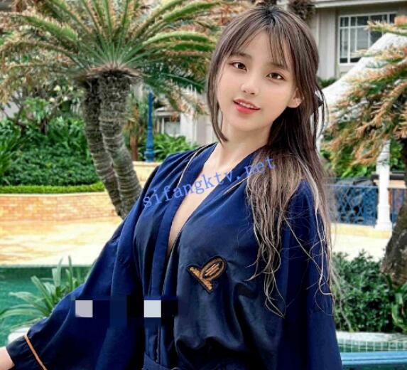 【童颜巨乳】极品反差婊【Meiilyn】2023最新付费裸舞啪啪福利