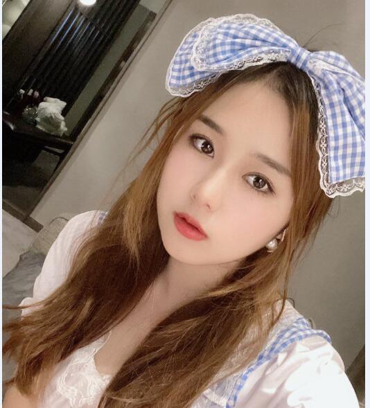 抖音粉丝300万的大网红-小喵大宝等14位极品靓妹女神【307MB】