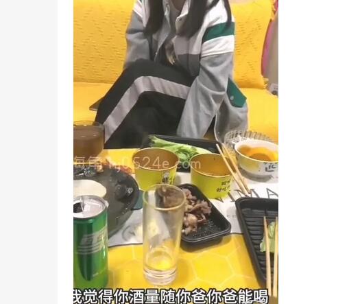 爱钓鱼的狗✨ 中了乱@伦的毒PUA外甥女 历经大半年终于逮到机会 紧致稀疏鲜嫩鲍鱼 超嫩小穴