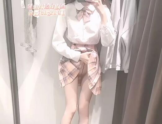 【网红❤️美少女】全世界最好的酒✨ 极品JK萝莉商场更衣室自慰 肛塞假阳具超嗨后入