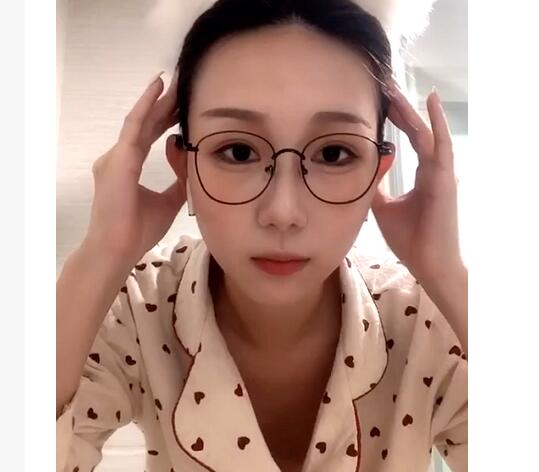 ❤️【高端泄密】沈阳眼镜妹田静怡与男友视频洗澡泄密