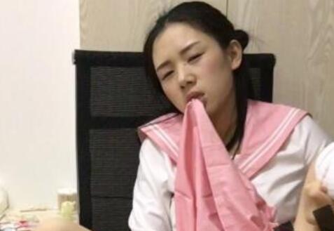 老牌福利姬@兔牙喵喵喵 尺度新作合集[9V/9.54G]