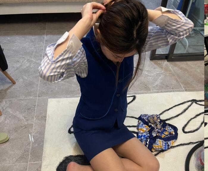 《云盘高质㊙️钻石泄密》露脸才是王道！某航空姐颜值天花板完美身材上班时是女神下班就成为老板母狗~喝尿啪啪侮辱调教很反差