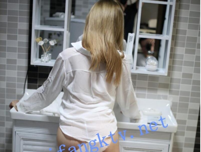 【超重磅】顶级模特【波妞】超级大尺度 官方原版单反 视频