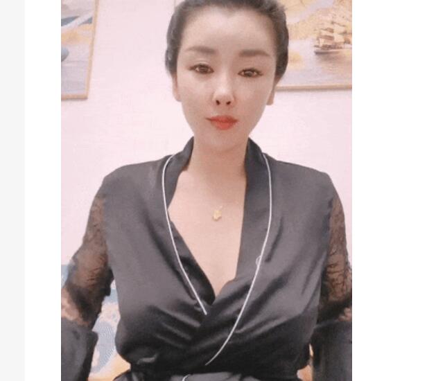 ⭐⭐⭐我擦， 好大，好圆，好白，【御品大密】，美女露脸，这胸纯天然，极品水蜜桃，阴毛浓密骚水汪汪，刺激好看~~~ ~ ~~~~~~~~~~~~~~~~~ ~ ~~ ~~！~⭐⭐⭐撸管佳作