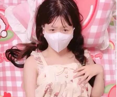 【极品萝莉❤️爱】01年小女孩✨6.20超可爱萌妹鲜嫩白虎 拥有D奶爆乳反差身材 偷食美妙快感禁果