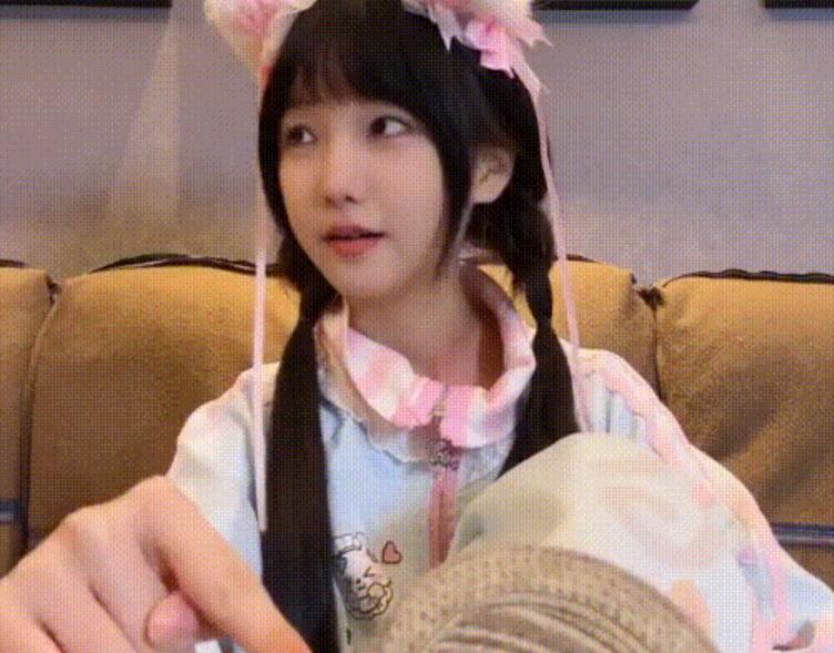 玩物直播 狗哥 红绿灯 4月最新 俄罗斯混血Anna爆草内射女白领双04萝莉素人四爱臭脚空姐首次开发踩背技师06JK19岁女仆 调教视频合集【49V31G】