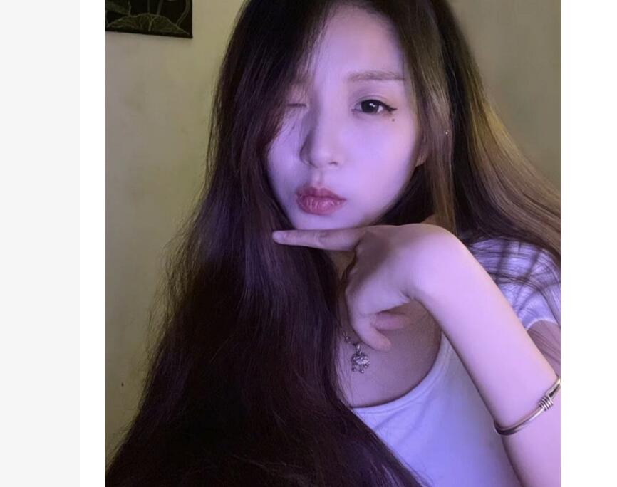 长沙理工大学学妹张怡涵与男友性爱视频曝光❤️湿润舌头灵活舔弄大屌男友无套爆操内射中出！