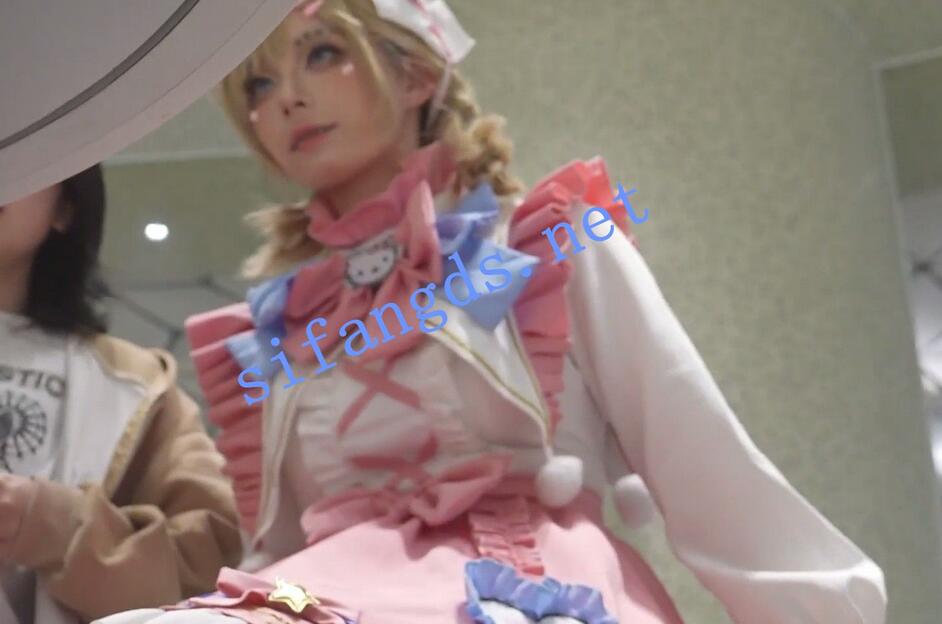 【xxn-315】第五人格cos萌妹拍抖音..蕾丝边黄内+桌下视角