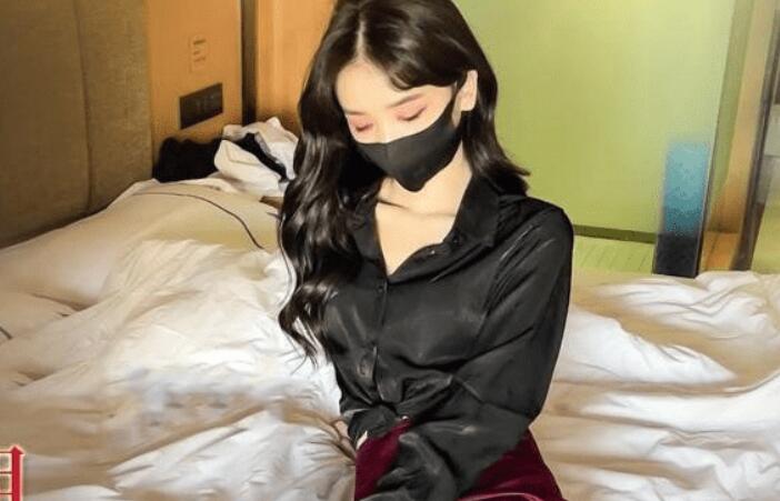 推特网红学生妹✨冉冉学姐✨后入猛肏黑丝高跟御姐，骚穴塞满疯狂抽插