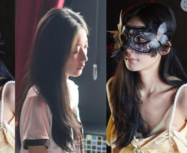 十一月最新【大学生私房拍摄】❤️清纯学妹上大学前暑假挣点零钱私拍被摄影师刮毛 跳蛋抠逼水汪汪 （3V)